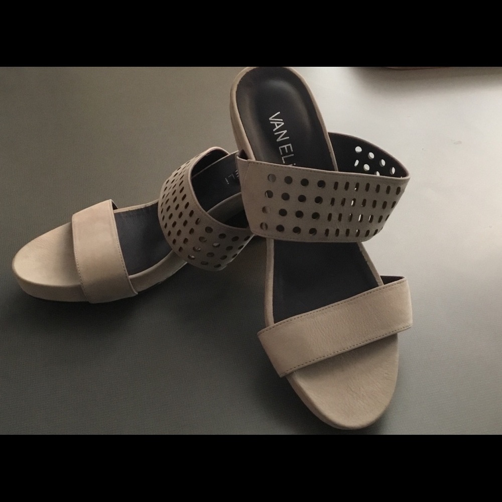 Vaneli Fashion Soft Suede Wedge Sandals